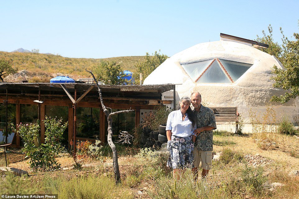 Ένα οικολογικό σπίτι από απορρίμματα στην Ισπανία